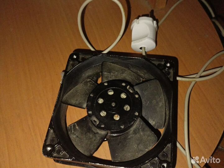 Вентилятор ebmpapst 4650 N Var465