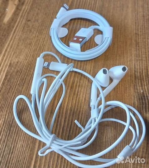 Гарнитура с микрофоном для Айфона