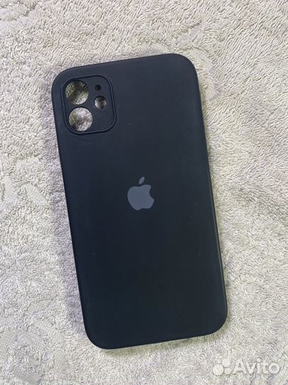 Чехол на iPhone 11