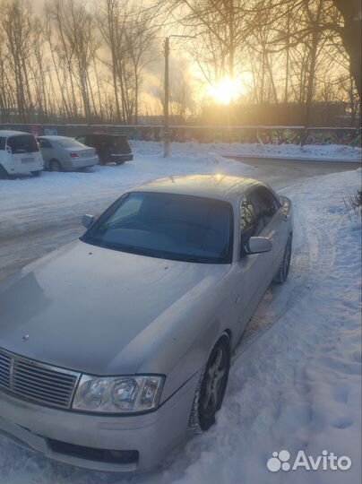 Nissan Cedric 2.5 AT, 2002, 250 000 км