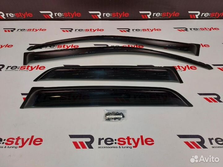 Ветровики Toyota Hilux Surf 215 2002-2009 г B1290