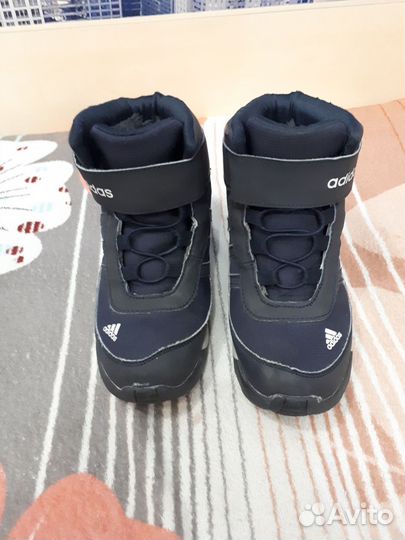 Ботинки зимние на мальчика р.35