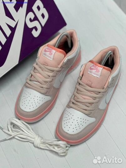 Кроссовки Nike Dunk Love женские