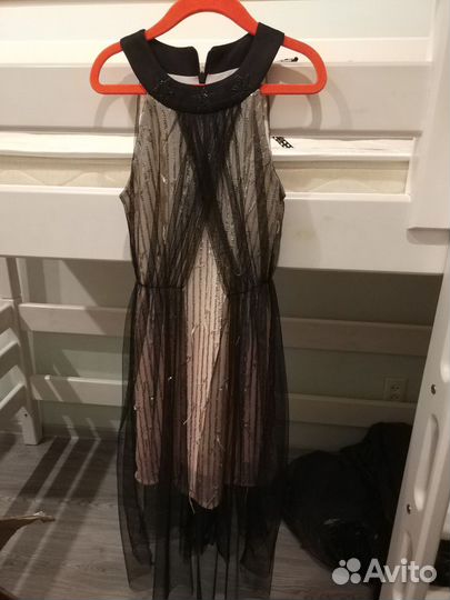 Платье для девочки праздничное