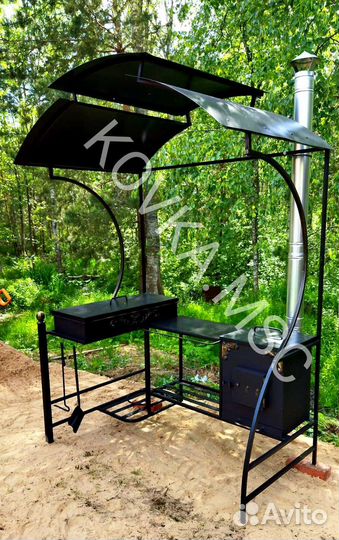 Мангал с крышей