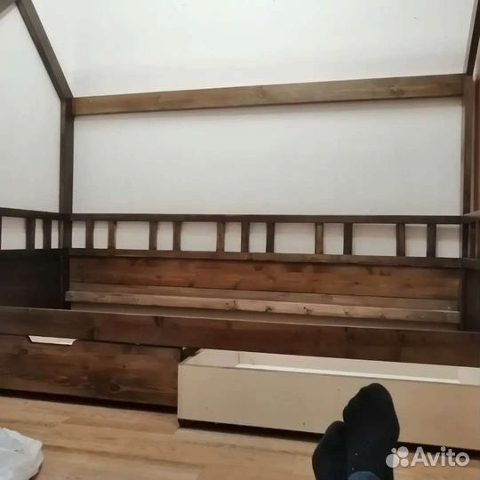 Детская кровать домик