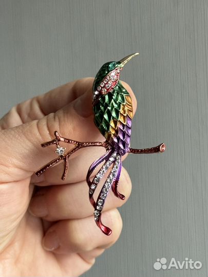 Брошь птица