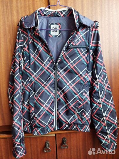 Ветровка женская pull and bear