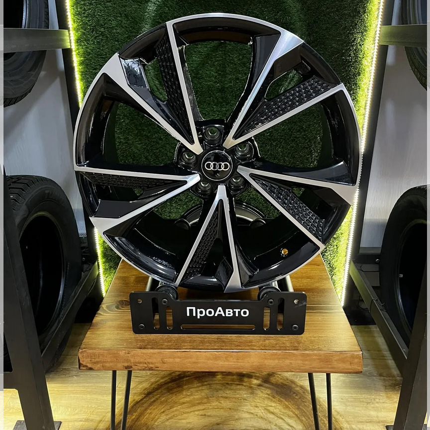 Литые диски Audi 8×R19 5×112