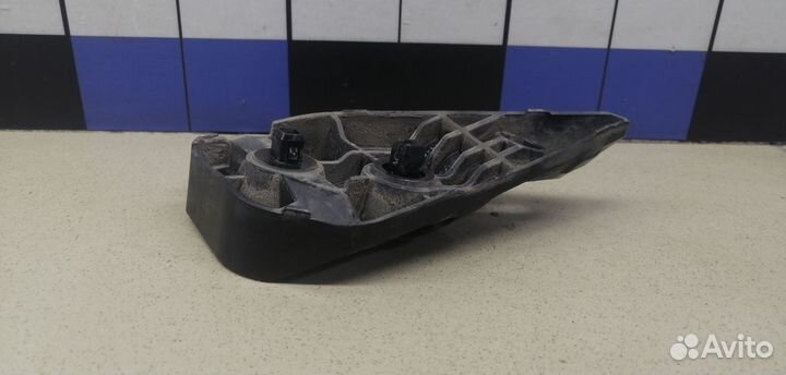 Кронштейн (сопут. товар) RAV 4 2013