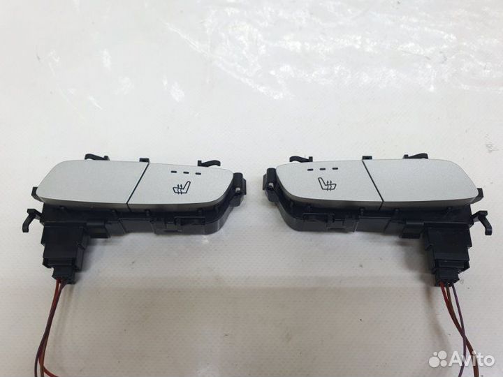 Кнопка подогрева сидения Mercedes-Benz C W205 2.0