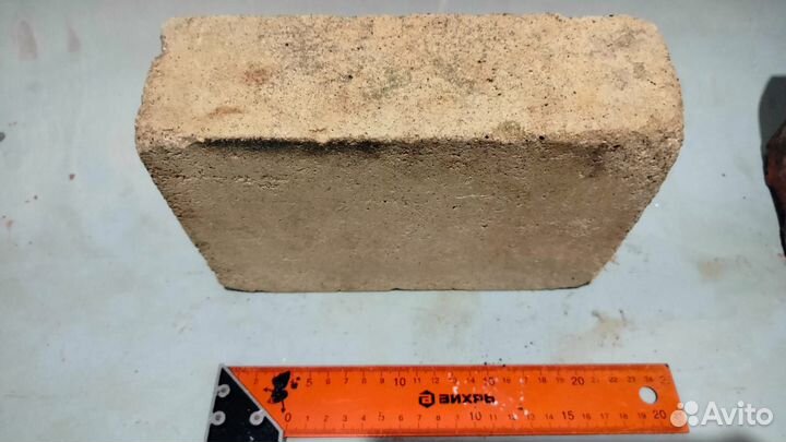 Кирпич огнеупорный шамотный бу