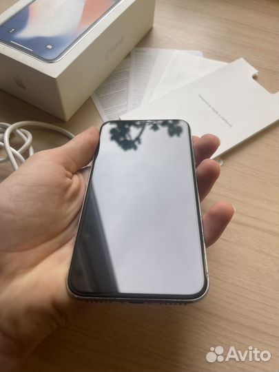 iPhone X, 64 ГБ