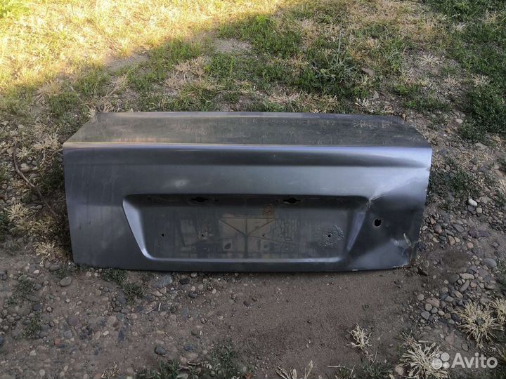 Крышка багажника приора