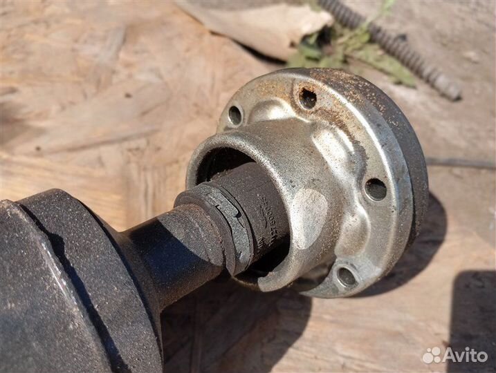 Вал карданный Audi A6 C7 3.0 CGW 2011