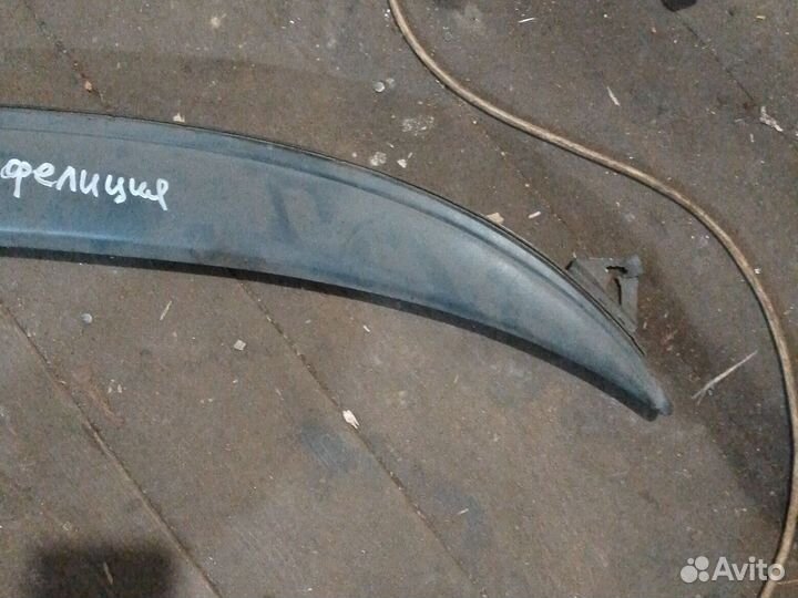 Жабо (дождевик) Skoda Felicia