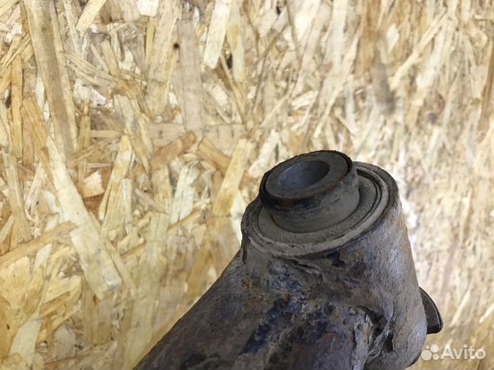 Рычаг подвески нижний задний правый Land Rover