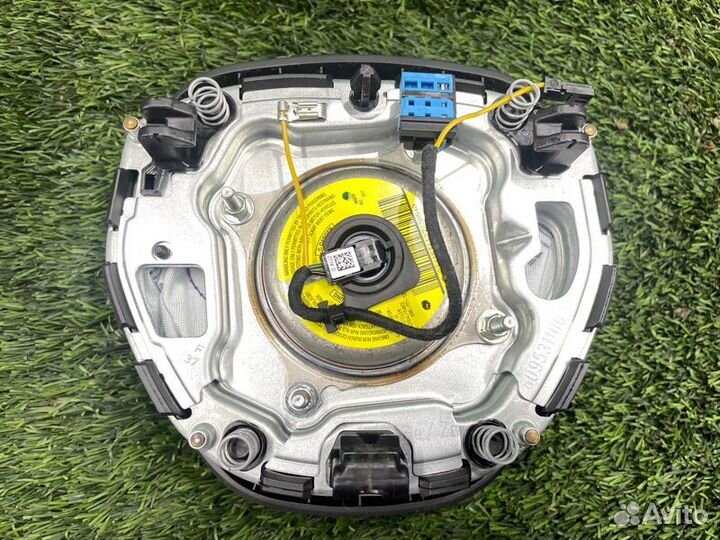 Руль Bmw 5 F10 N20B20 2011