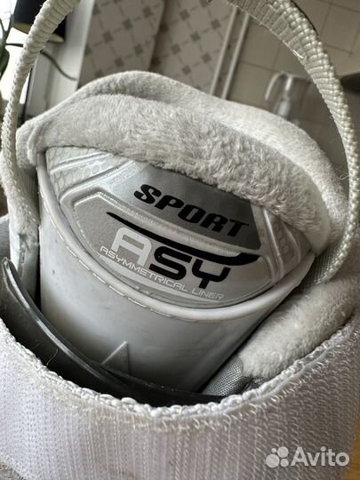 Горнолыжные ботинки Atomic 23.5