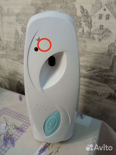 Автоматический дозатор для освежителя воздуха