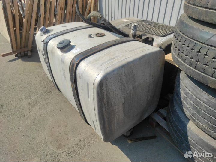 Бак топливный правый Man Tgx