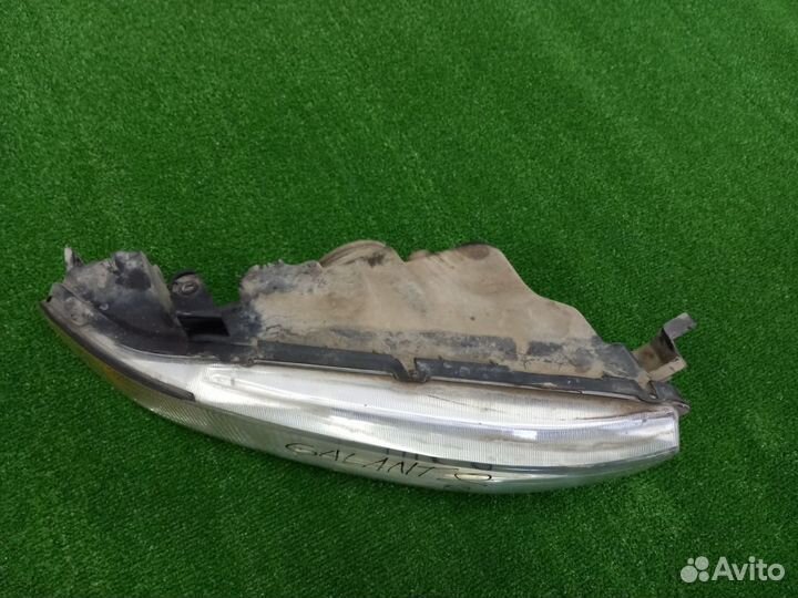 Фара правая б/у M. Galant 1997-2003