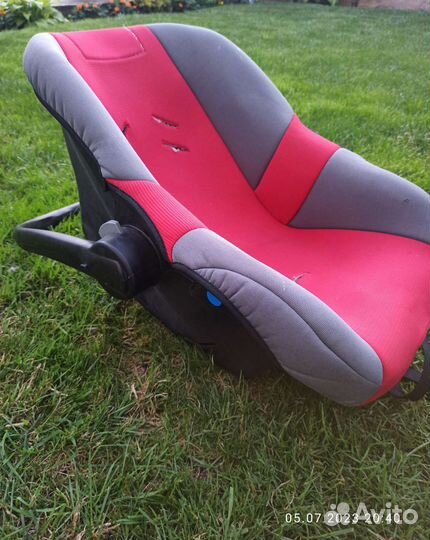 Детское автокресло