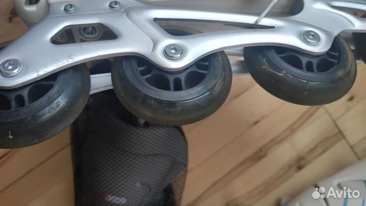 Комплект:Роликовые коньки RE:action, сумка, защита