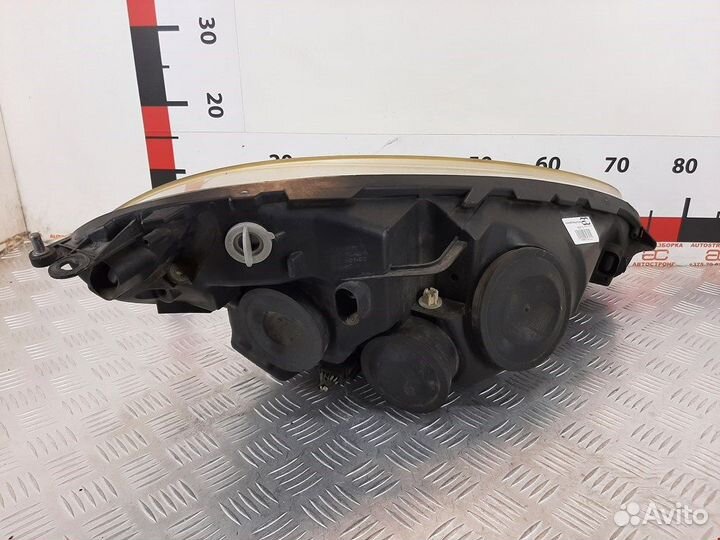 Фара передняя для Peugeot-Citroen C4 Picasso 1