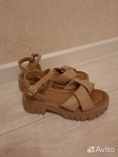 Босоножки женские 36 размер