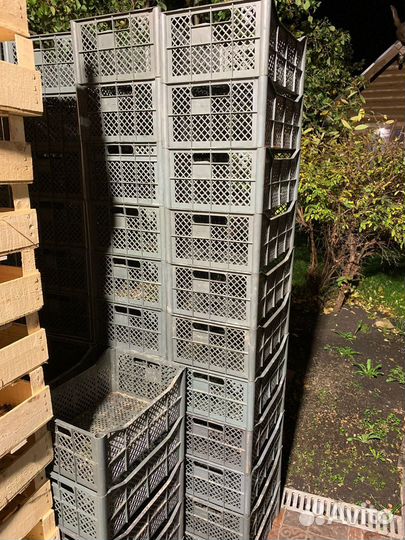 Ящики пластиковые и деревянные