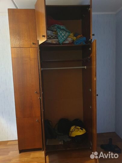 Шкаф