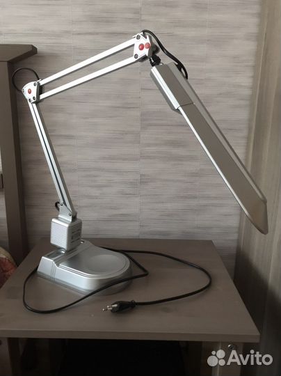 Лампа настольная