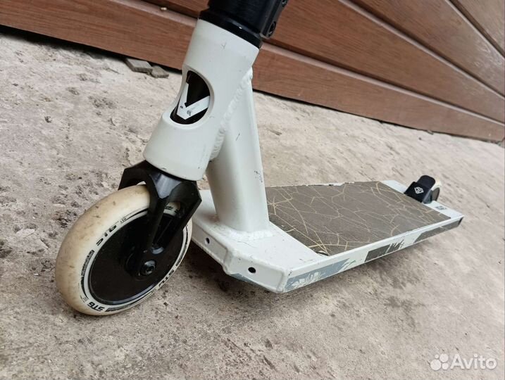 Трюковой самокат Novatrack Pixel 110A