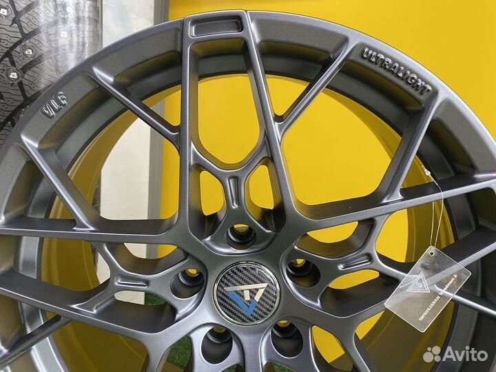 Литые диски r 18