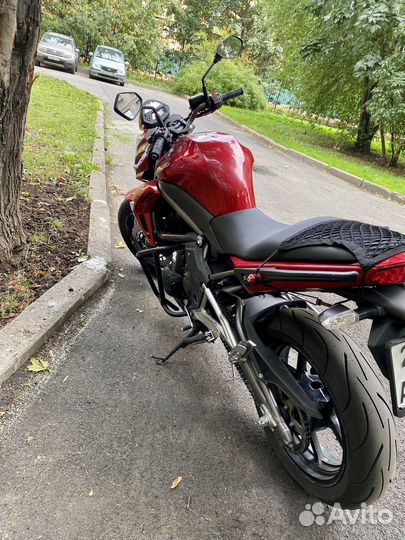 Мотоцикл Kawasaki er-4n в идеальном состоянии