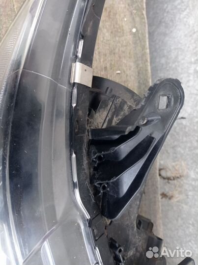 Фара правая Mitsubishi outlander 3