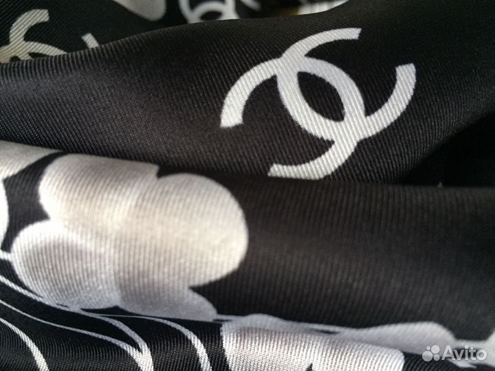 Платок Coco 90*90 см, шелк, 3 цвета