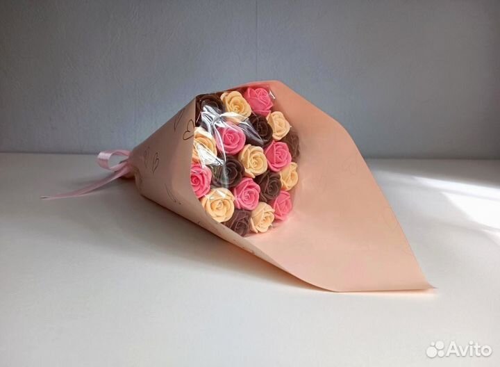 Шоколадные Розы - 19 шт в Букете