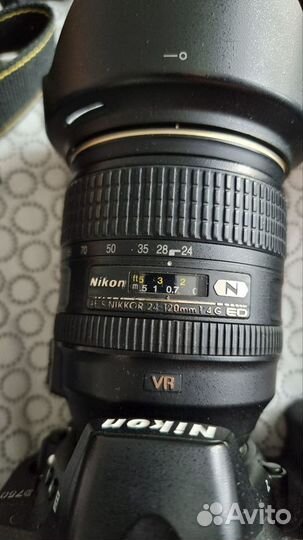 2 фотоаппарата Nikon, объективы и комплектующие