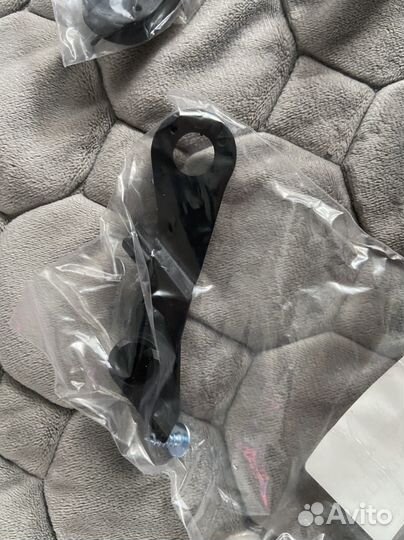 Крепление фар lexus RX330