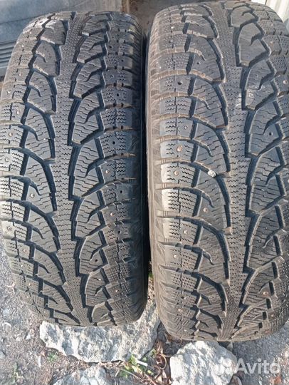 Hankook AH11 235/60 R17 102T