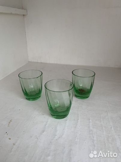 Рюмки и фужеры из цветного стекла СССР