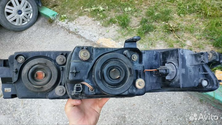 Фара mitsubishi galant 8