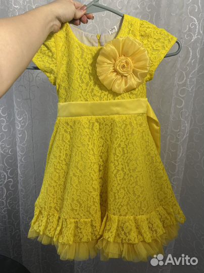 Яркое платье