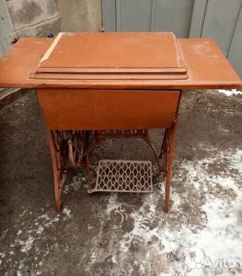 Швейная машинка