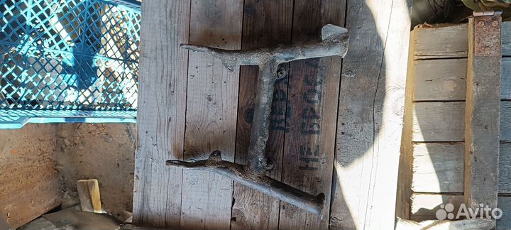 Центральная подножка иж