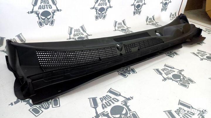 Жабо накладка дворников Kia Sportage 3