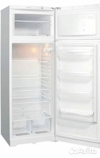 Холодильник indesit