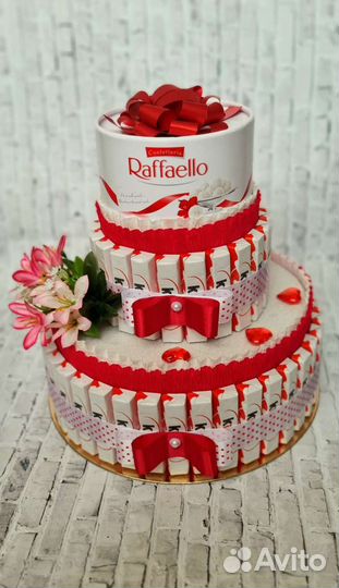 Торт из киндеров. Подарок c киндер-шоколадками